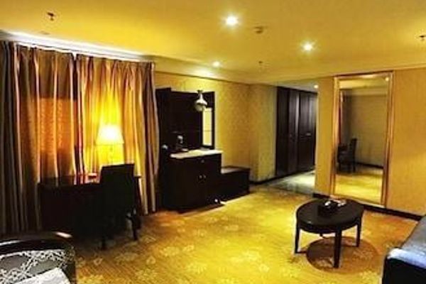 Wanzhou Genius Hotel (Chongqing)